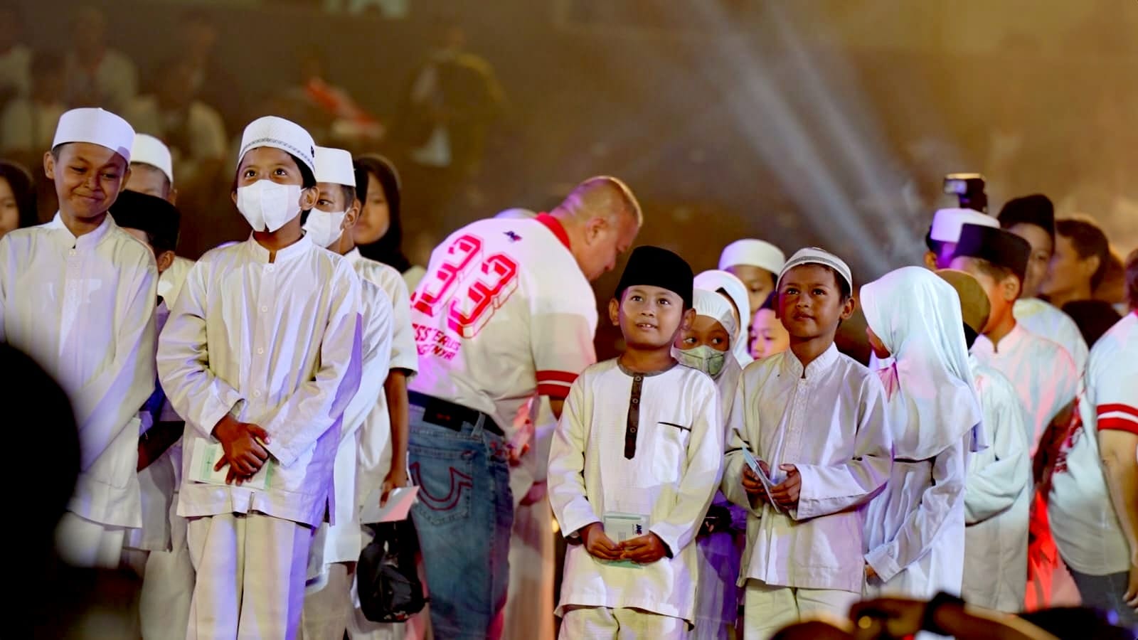 Dirgahayu 33 Tahun JNE, Bawa Spirit Baru: Gas Terus Semangatnya!