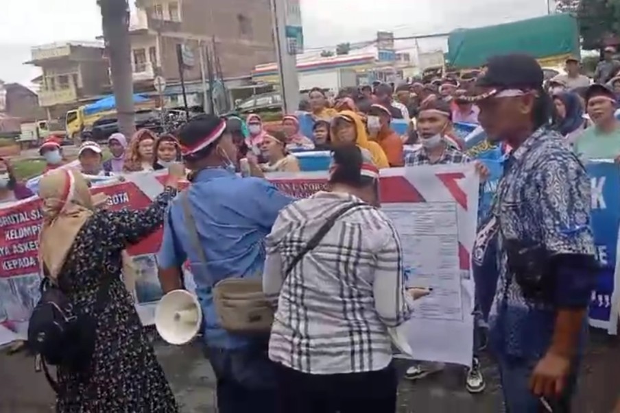 Minta Polisi Tindak Penggarap, Ratusan Karyawan PT Sari Persada Raya Ancam Nginap di Mapoldasu