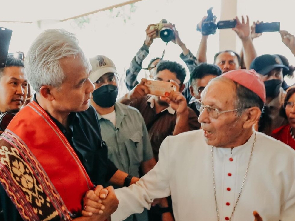 Ganjar – Mahfud Berkomitmen 1000%: Percepat dan Tuntaskan Pembangunan, Warisan Mimpi Bung Karno Terwujud