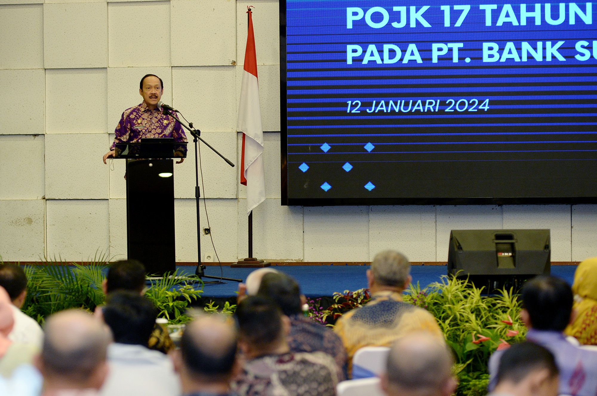 Pj Gubernur Minta Bank Sumut Segera Terapkan POJK 17/2023