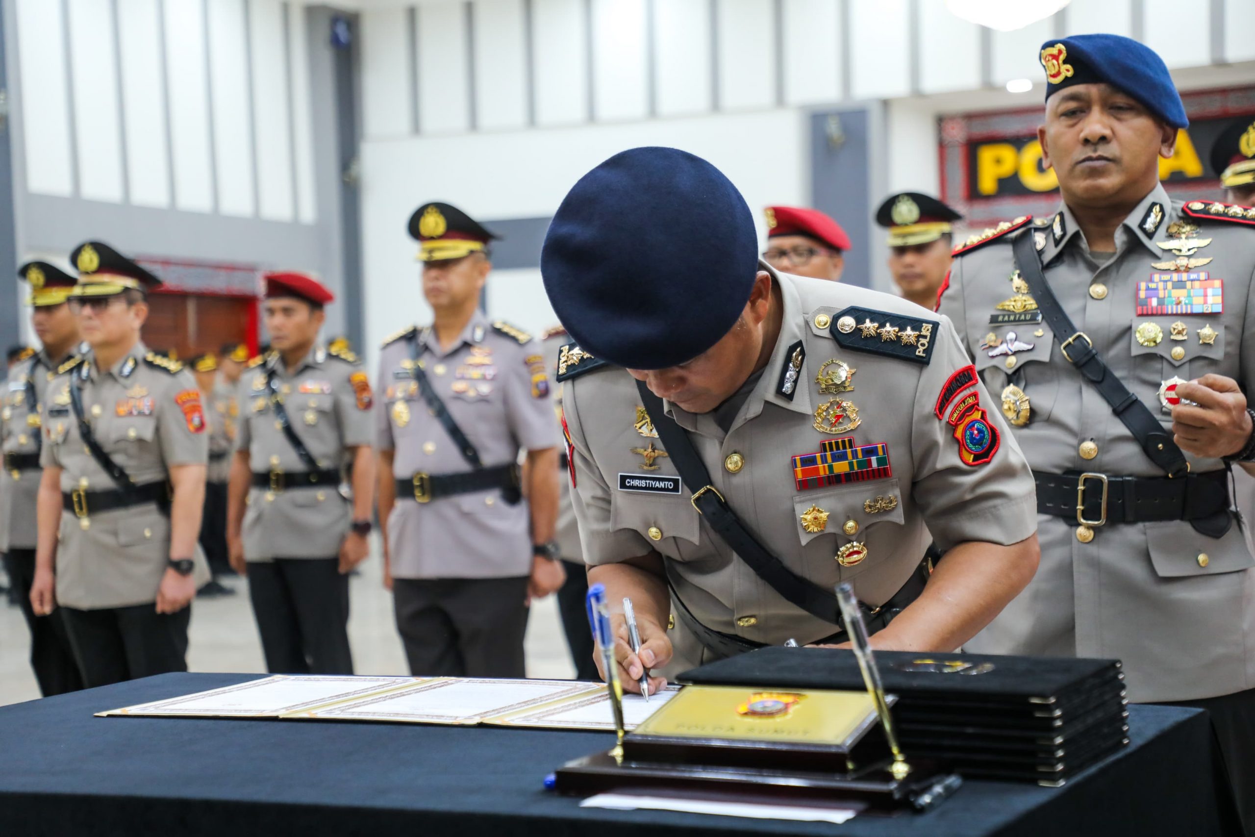 Kapolda Sumut Lantik 5 Kapolres dan Pejabat Utama