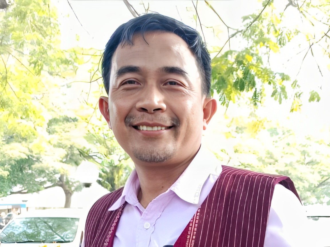 Kepala SLB E Negeri Pembina Medan Apresiasi Direktur Politeknik Cendana