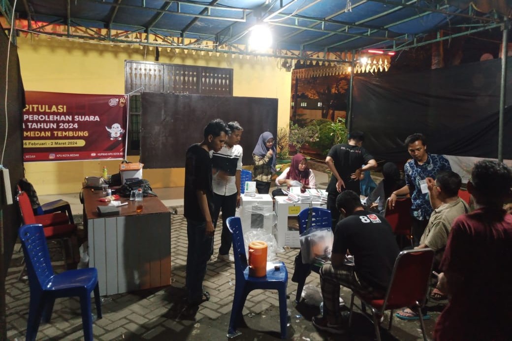 Viral! Kertas Plano Pemilu TPS 05 Dinyatakan Hilang Saat Penghitungan di Kantor Camat Medan Tembung
