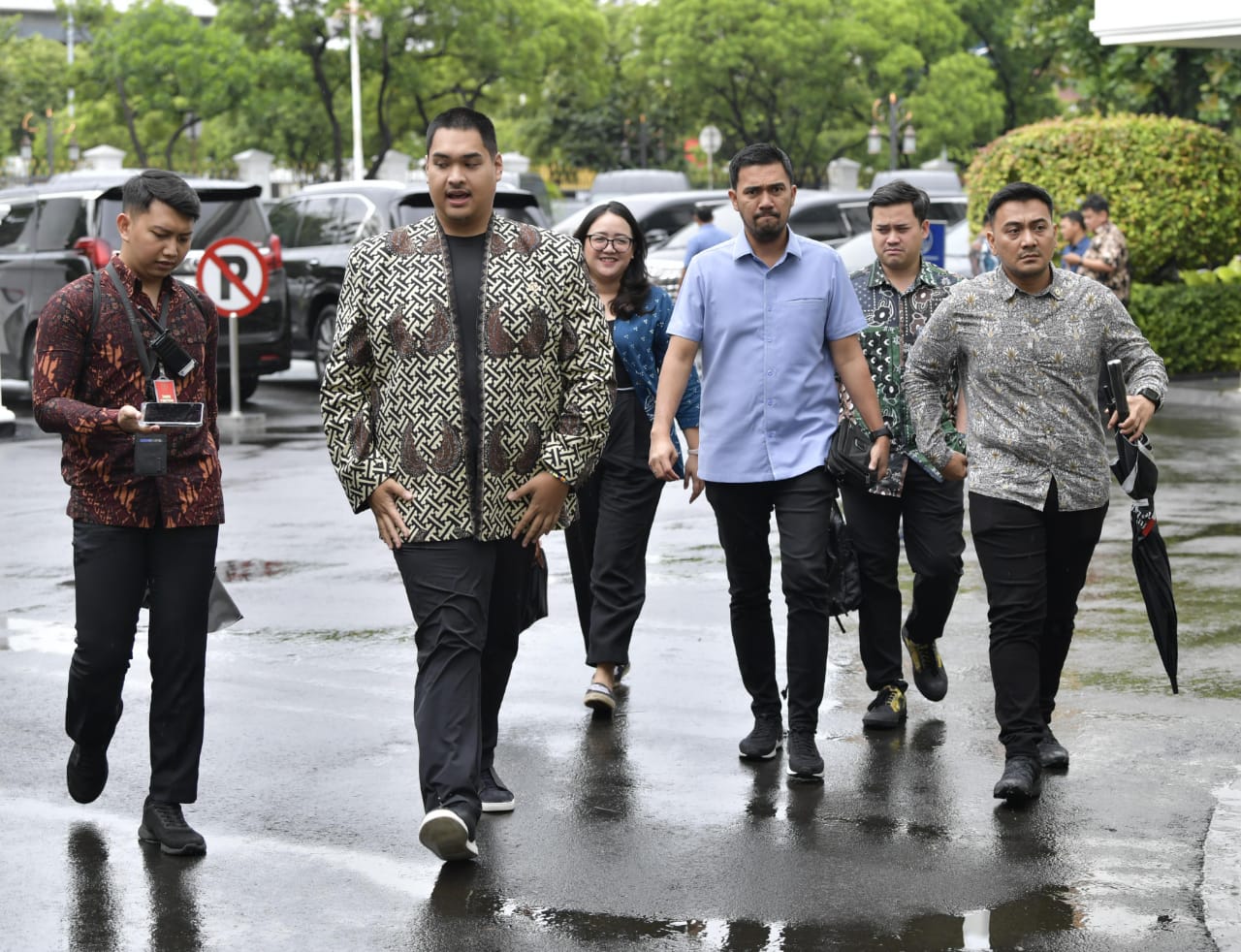 Menpora Dito dan Para Menteri Ikuti Pelaporan Pajak Tahunan 2023 di Istana Negara