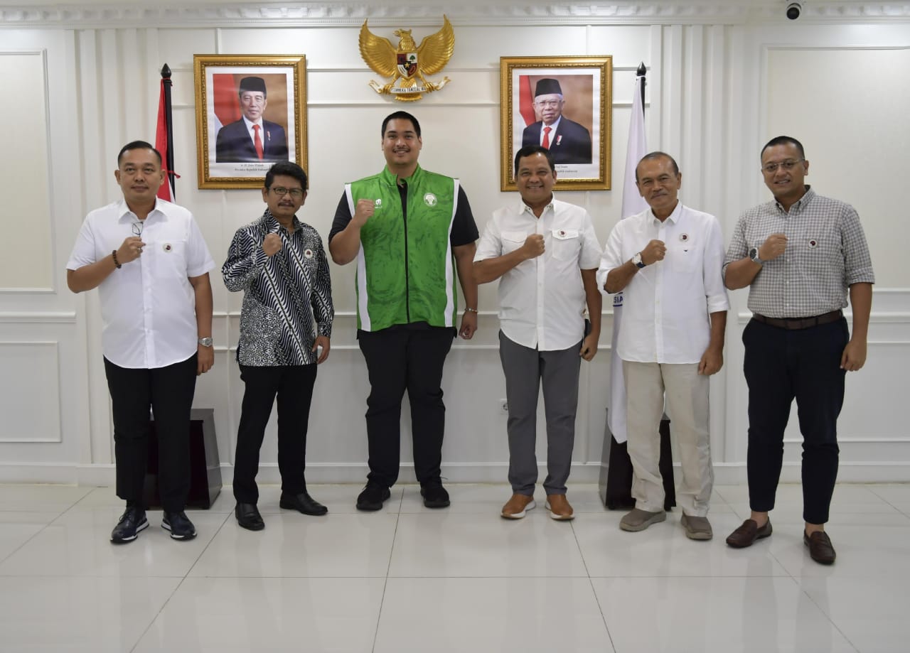 Menpora Dito Dukung Perkembangan Olahraga Boling di Indonesia