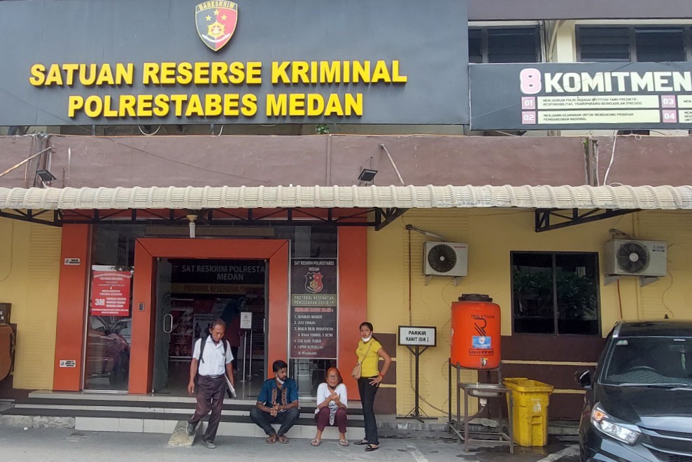 Nek Saminem Minta Polisi Tangkap Penganiaya Anaknya, Sudah 2 Pekan Dilapor