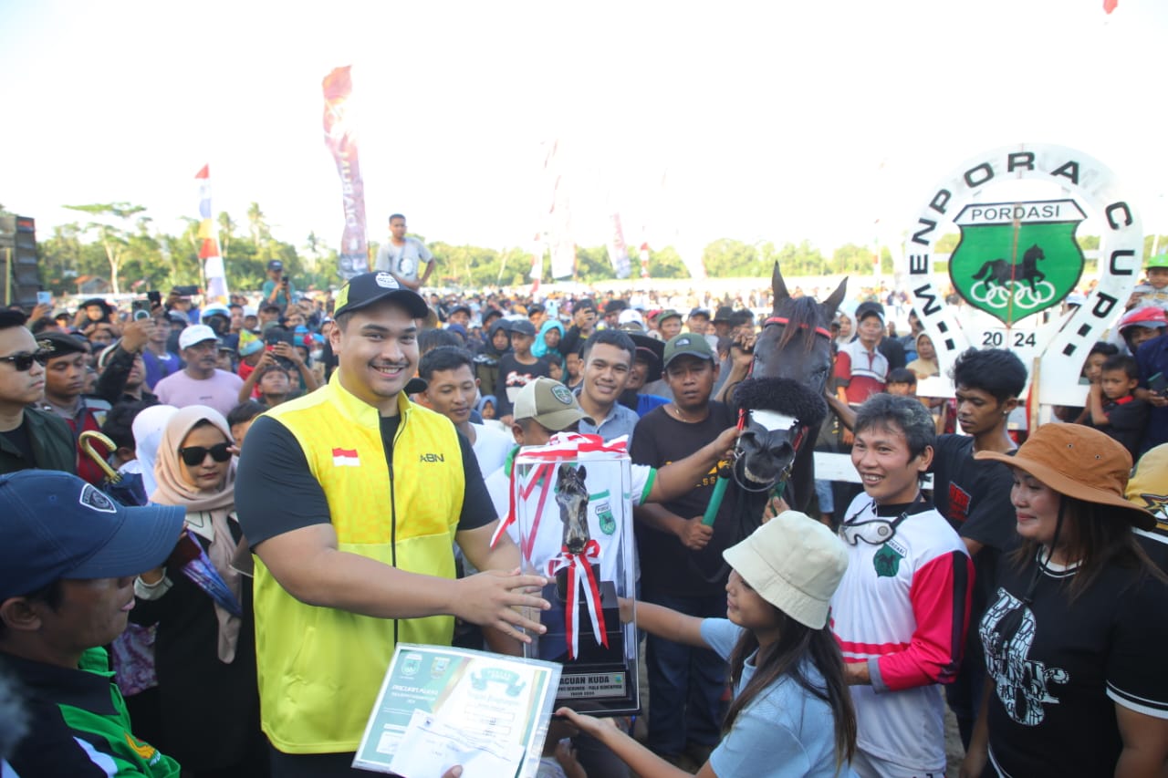 Kejuaraan Pacuan Kuda Piala Menpora Cup dan Bupati Kebumen Cup 2024 Ditutup, Duta Soraya Raih Juara Pertama