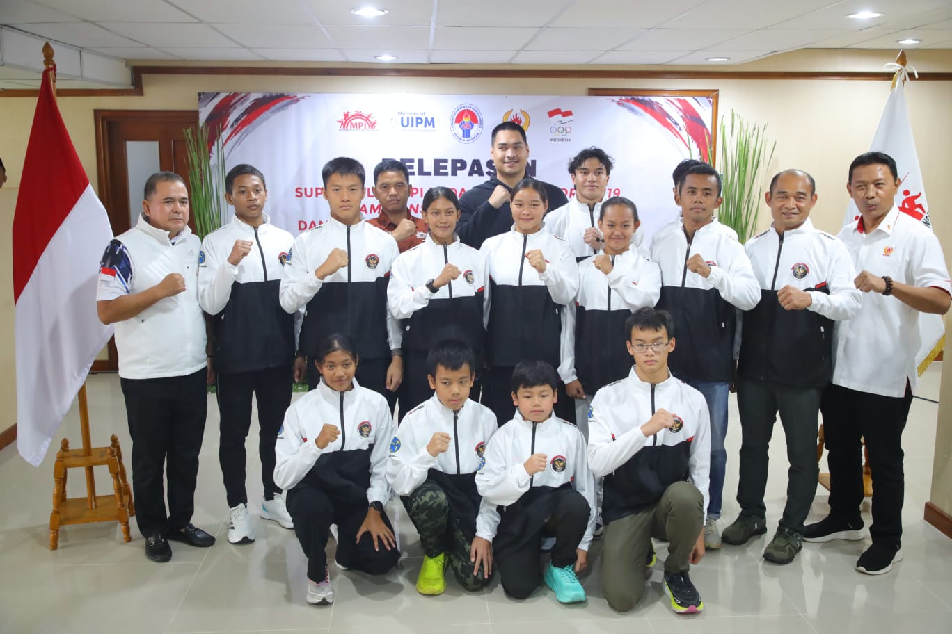 Menpora Dito Resmi Lepas Kontingen Modern Pentathlon Indonesia untuk Bertanding di Kejuaraan Asia dan ASEAN