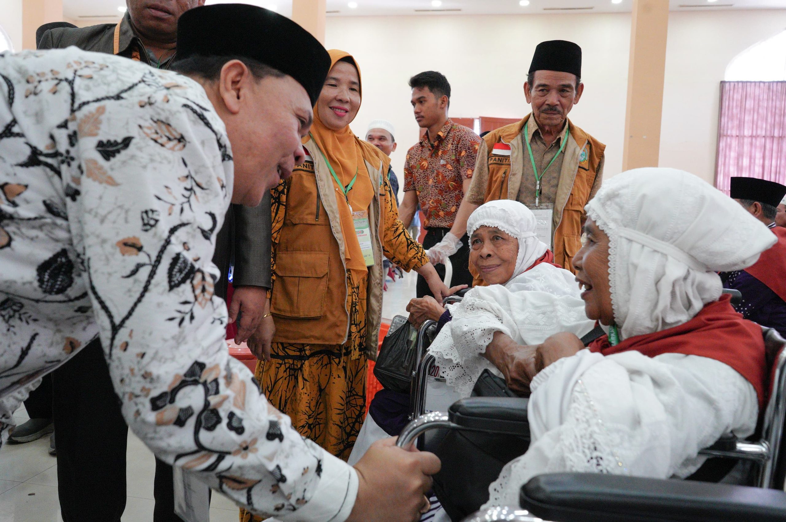 Kemenag Minta Seluruh Jajaran Tingkatkan Pelayanan Calon Haji Lansia dan Disabilitas