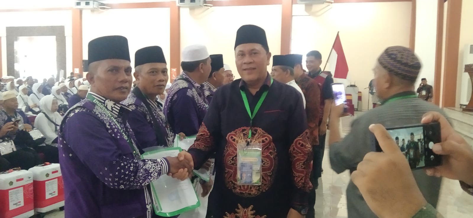 Kelompok Terbang VI Diberangkatkan, Gema Takbir Bergema