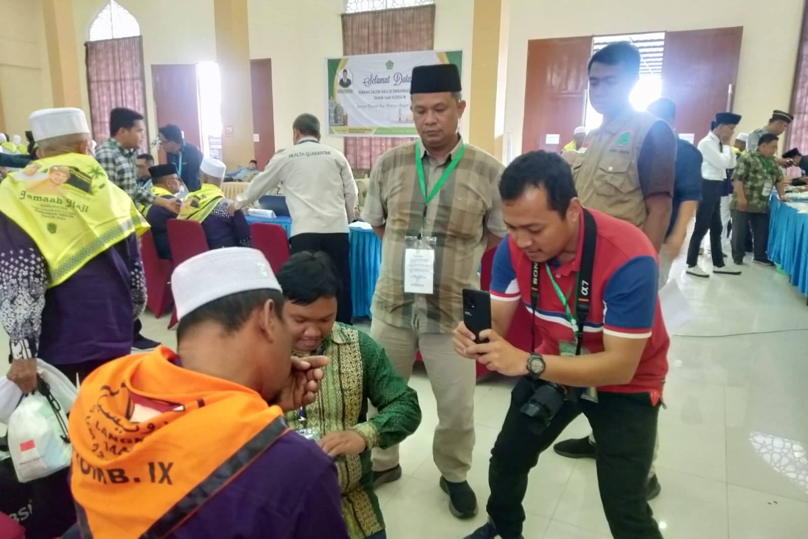 Kasi Kehumasan PPIH Embarkasi Medan Pantau Pemeriksaan Kesehatan Jemaah Calon Haji