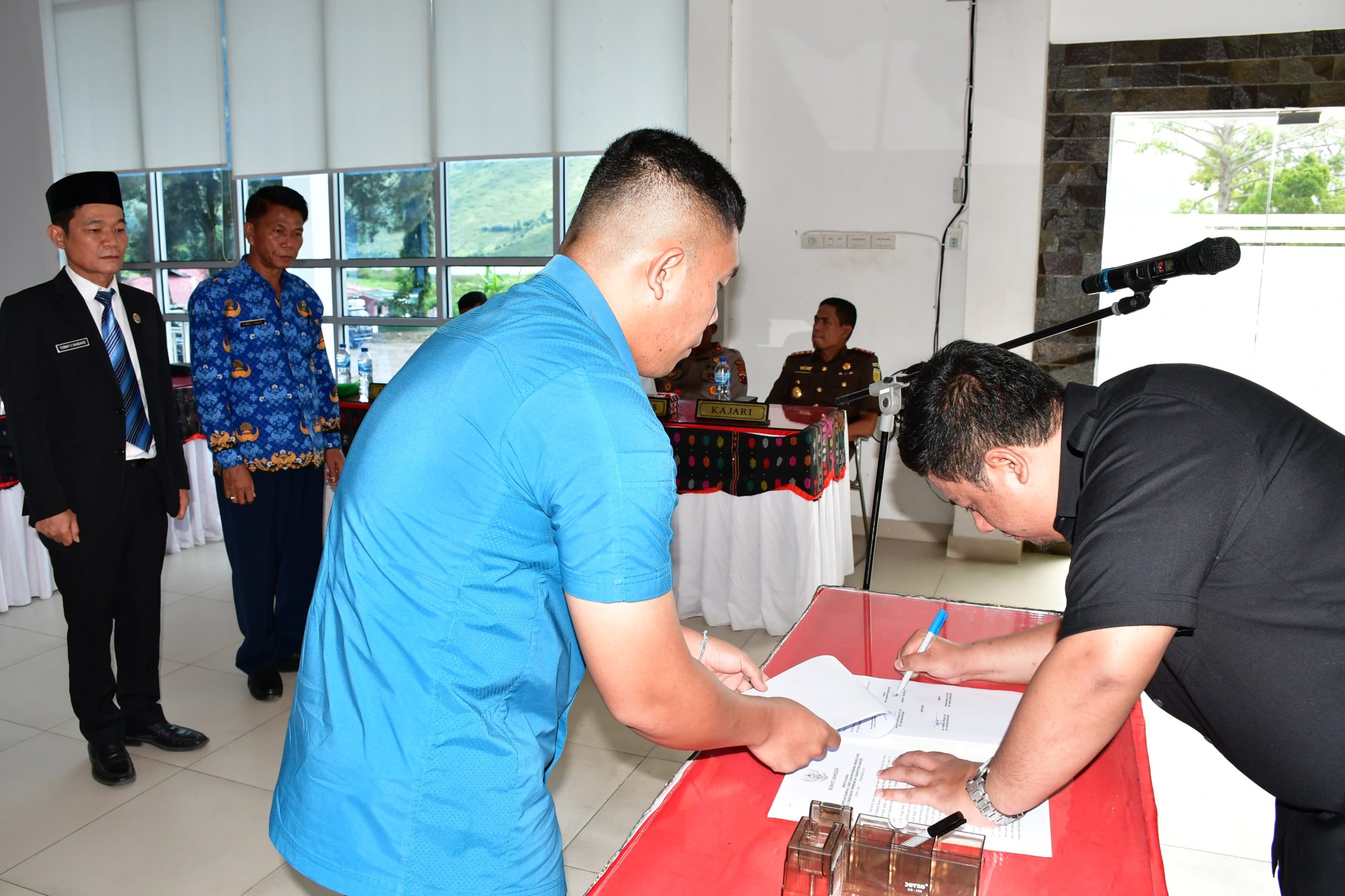 Marudut Tua Sitinjak Dilantik sebagai Sekretaris Daerah Bupati Samosir