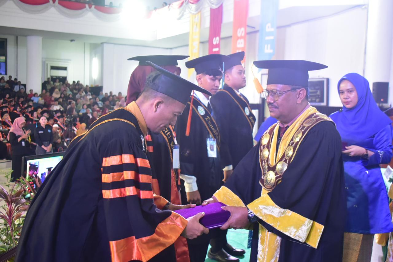 Rektor Unimed Dorong Lulusan Adaptif dan Kompeten Hadapi Dunia Kerja
