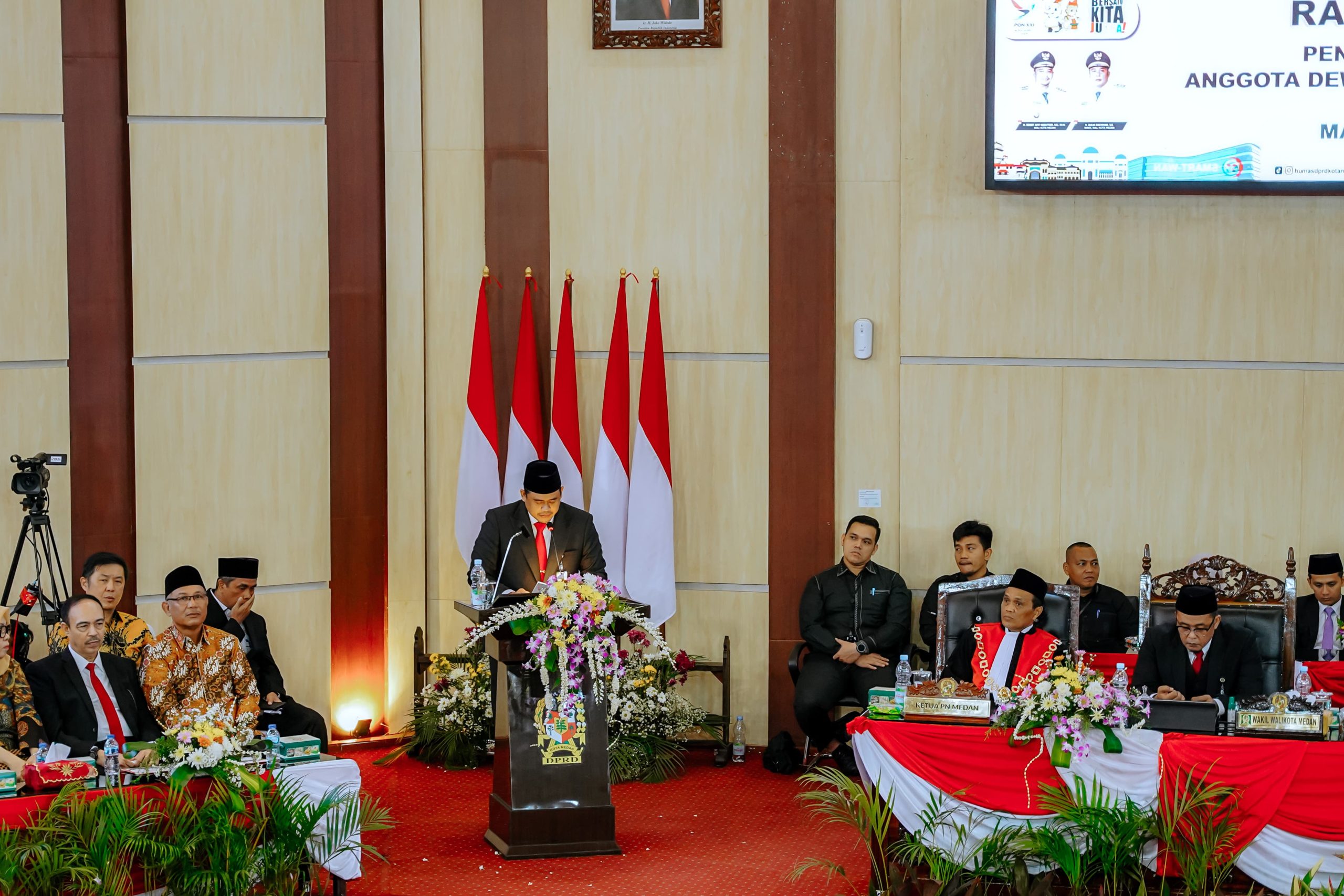 Pelantikan Anggota DPRD Medan, Bobby Nasution Ingatkan Untuk Mengutamakan Kepentingan Publik