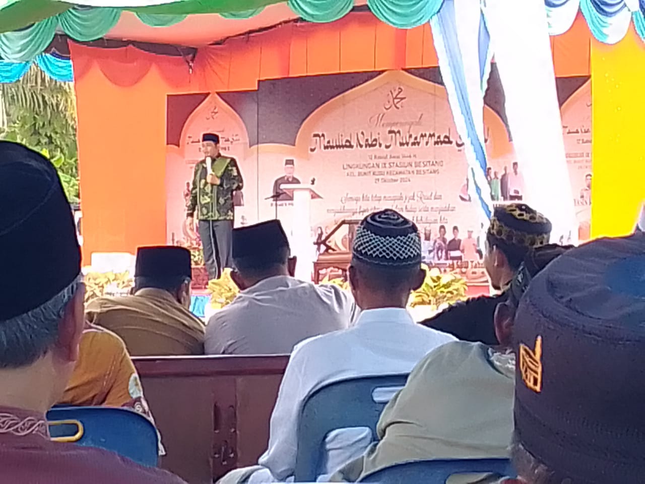 Ribuan Warga Besitang Padati Lapangan Stasiun untuk Perayaan Maulid Nabi