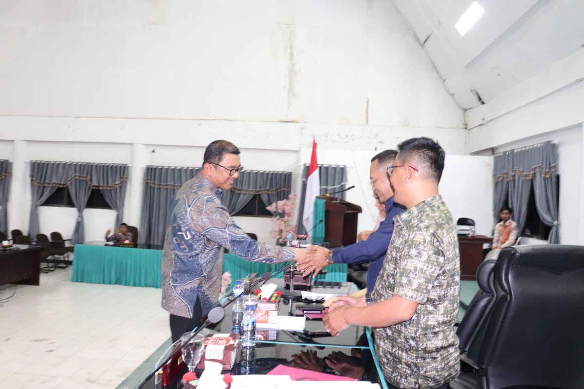 Pjs Bupati Toba Sampaikan Nota Jawaban APBD 2025, Fokus Peningkatan PAD dan Pengembangan UMKM