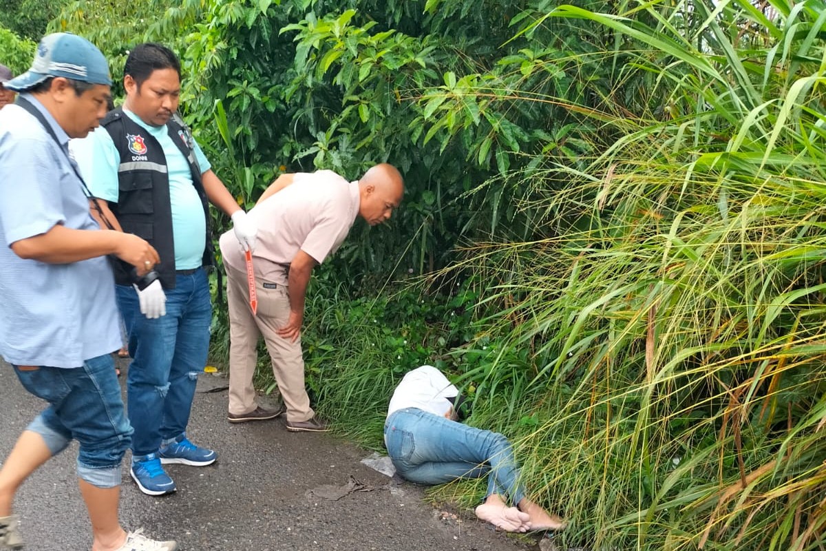 Geger Penemuan Mayat Wanita Diduga Dibuang di Pinggir Jalan Kawasan Perumahan Citra Land