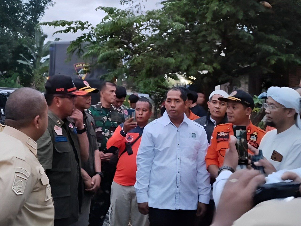 Banjir Bandang Tapsel Ketua Komisi VIII Gercep Utus BNPB Terjun langsung 