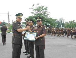 Perempuan: Pilar Utama Menuju Indonesia Emas 2045, Kajati Sumut Gelorakan Semangat Hari Ibu