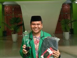 Ditengah Keterbatasan Ekonomi, Putra Aloban Raih Mahasiswa Berprestasi 2024
