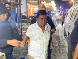 Buronan Kasus Korupsi Stadion Madina Ditangkap Saat Jualan Bakso Keliling  