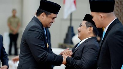 Gubernur Sumut Lantik Alexander Sinulingga dan Abdul Haris Lubis