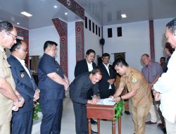 Bupati Samosir Usulkan 13 Ranperda untuk 2025