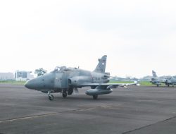 Pesawat Tempur Hawk 100/200 dan Pesawat Angkut Hercules Latihan Refeeling