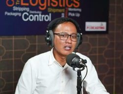 Harga Emas Cetak Rekor Tertinggi, Masyarakat Tetap Antri Beli, Tanda Ekonomi Tengah Bermasalah