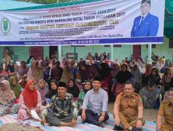 Jemput Aspirasi Rakyat di Madina, Hatta Usman Rangkuti Duduk Beralaskan Tenda