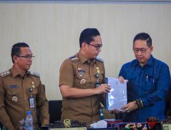 Rico Waas Sampaikan Penjelasan Ranperda Kota Medan tentang Pencegahan dan Penanggulangan Kebakaran