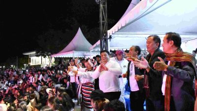 Festival Rumahela 2025 Ditutup, Bupati Samosir Ajak Generasi Muda Lestarikan Budaya Batak