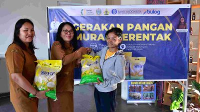 Warga Samosir Berebut! 5.000 Kg Beras Murah Ludes Diserbu di Waterfront Pangururan