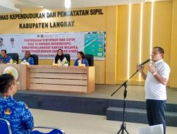 Kanwil Kemenkum Sumut Hadiri Kegiatan Penyerahan 15 Surat Pencatatan Ciptaan di Kabupaten Langkat