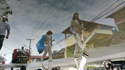 GNI Medan Belawan Ajak Masyarakat Jaga Lingkungan Lewat Aksi Plogging dan Pasar Murah ‘Sampah Jadi Sembako’