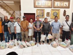 Ketua DPRD Medan Wong Chun Sen Bantu Wartawan Korban Banjir