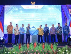 OJK Resmikan Program Dukungan Asuransi untuk Mitigasi Risiko Pinjaman Daring