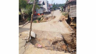 Jembatan di Dusun 1 Desa Serang Jaya Roboh, Belum Diperbaiki Sejak November 2025