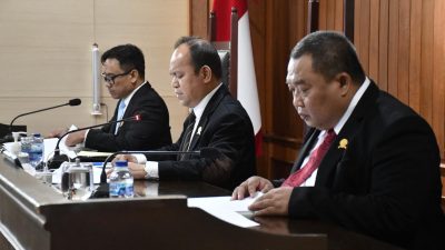 KPPU Jatuhkan Denda Rp6,7 Miliar atas Perkara Hambatan Usaha PT Laboratorium Medio Pratama