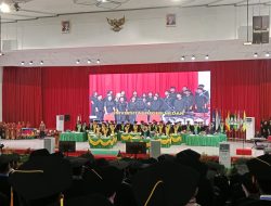 Rektor Unimed Sampaikan Pesan Inspiratif untuk Wisudawan: Siap Hadapi Indonesia Emas 2045!