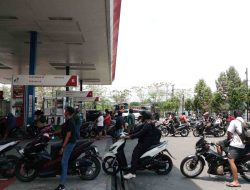 Antrean Panjang Hingga 1 Kilometer Terjadi di SPBU Langkat, Pemerintah Imbau Masyarakat Tenang