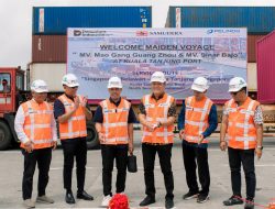 Kapal Peti Kemas SSL Perdana Sandar di Kuala Tanjung, Jalur Logistik Internasional Kian Kuat