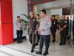 Perkuat Sinergi Penegakan Hukum, Kajati Sumut Sambangi Kapolda Sumut
