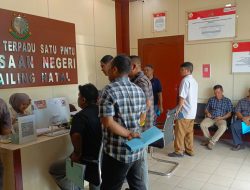 Kasus Dugaan Korupsi Smart Village 2023 Berlanjut, Kantor Kejari Madina Dipadati Kades dan Mantan Camat