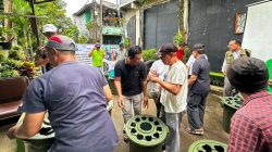 Hadapi Kenaikan Harga Pangan, UPER Berdayakan Warga Depok lewat Budidaya Ikan dalam Ember