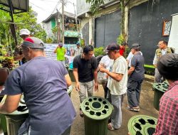 Hadapi Kenaikan Harga Pangan, UPER Berdayakan Warga Depok lewat Budidaya Ikan dalam Ember