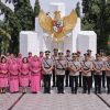 Polres Asahan dan Polres Batu Bara Gelar Ziarah dan Tabur Bunga di TMP Kisaran