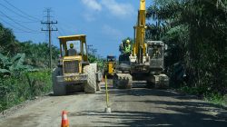 Puluhan Tahun Rusak, Jalan Strategis di Labuhanbatu Akhirnya Diperbaiki dan Diperlebar Bobby Nasution