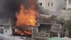 Toko Sparepart Mobil di Medan Terbakar, Delapan Armada Damkar Berjibaku Padamkan Api