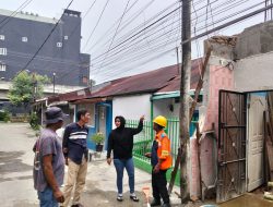 Lailatul Badri Kawal Pergantian 10 Tiang Keropos di Jalan Ampera